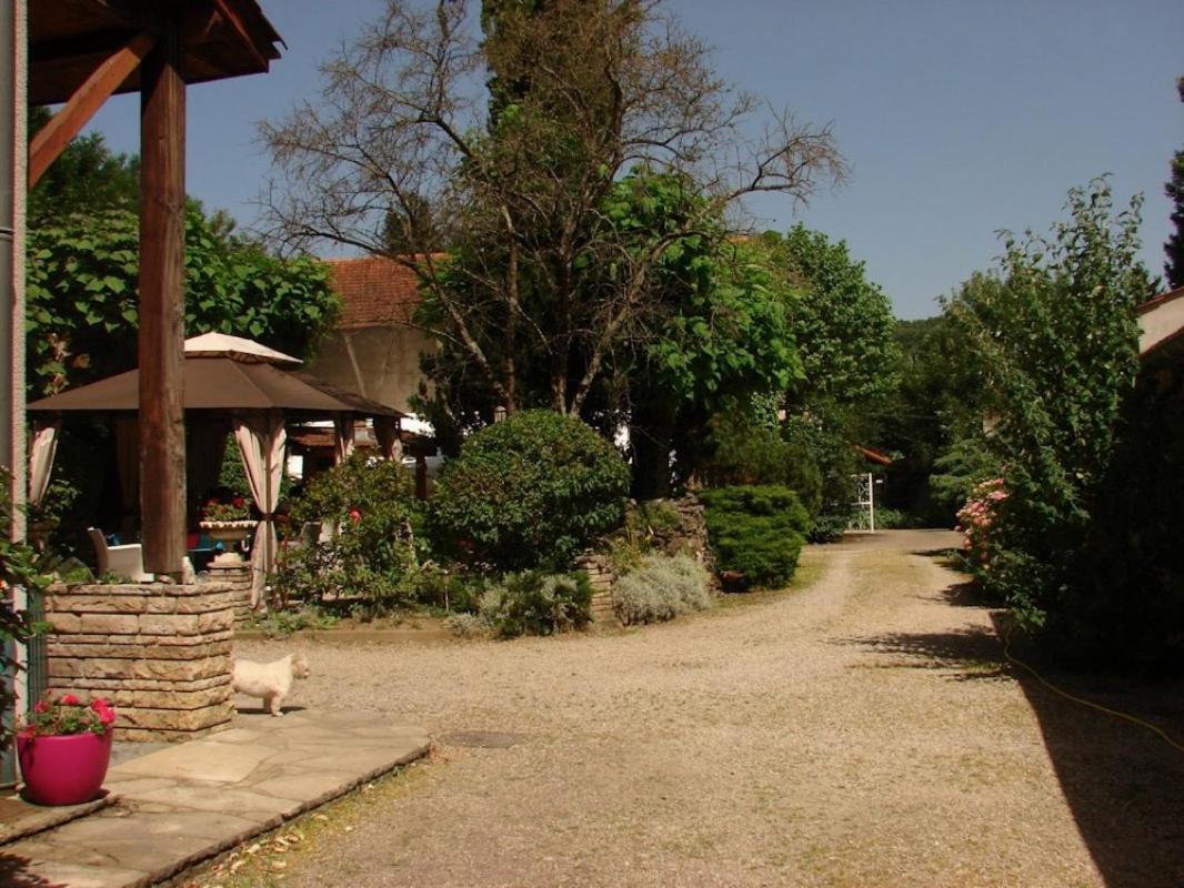 Le Clos Du Jardin Beynost Exteriör bild